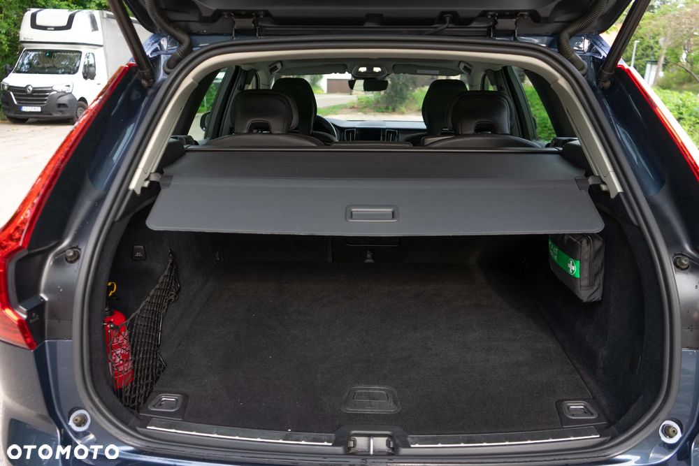 Volvo XC 60 B4 D Core - 16