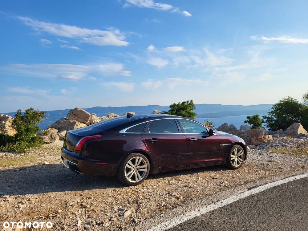 Jaguar XJ 3.0 T LWB Portfolio - 5