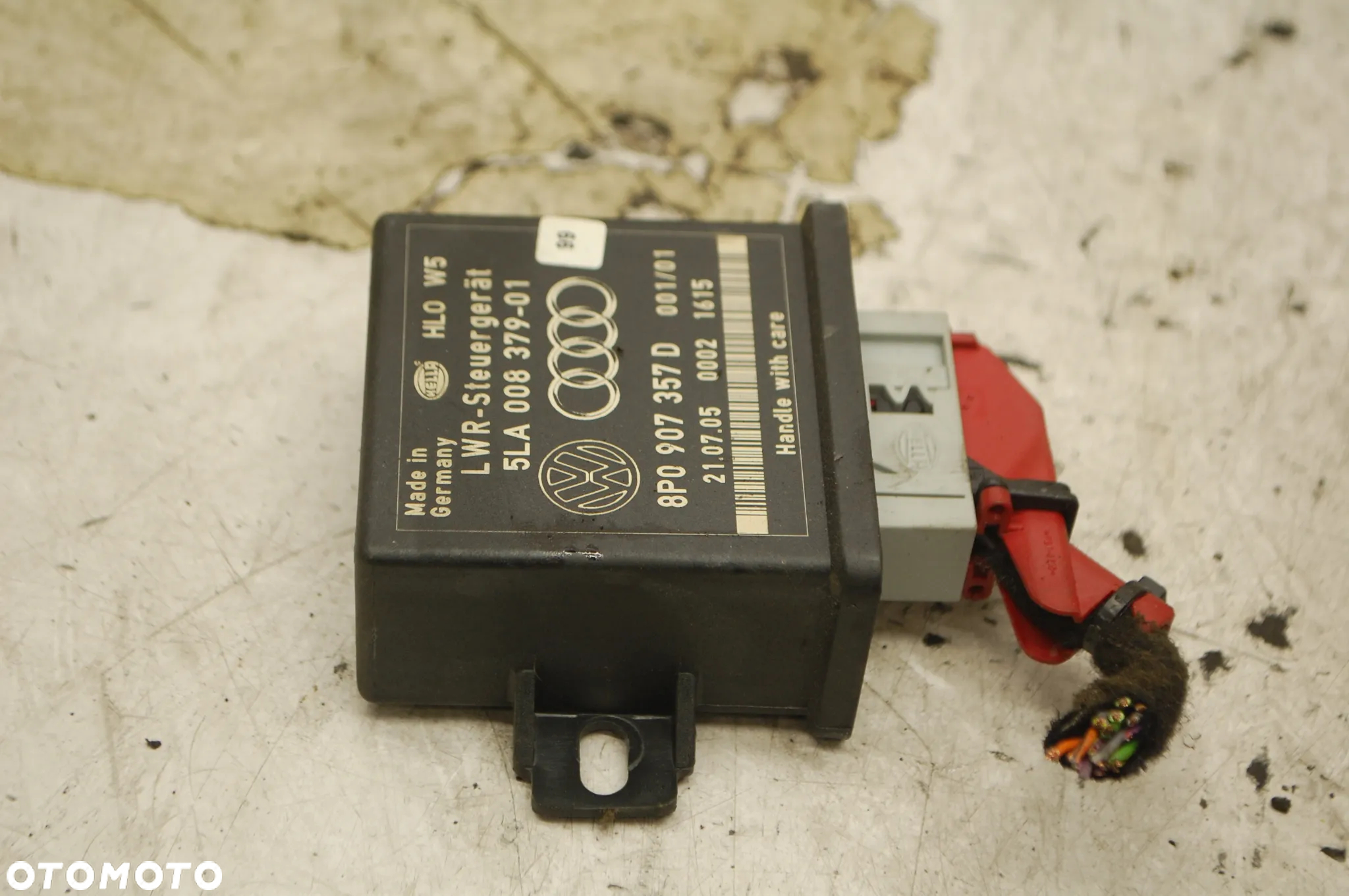 MODUŁ STEROWNIK ŚWIATEŁ XENON 8P0907357A AUDI A6 C6 A4 8P0907357F 8P0907357B 8P0907357C 8P0907357D - 12