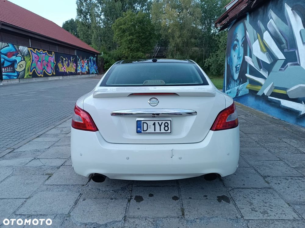 Nissan Maxima - 7