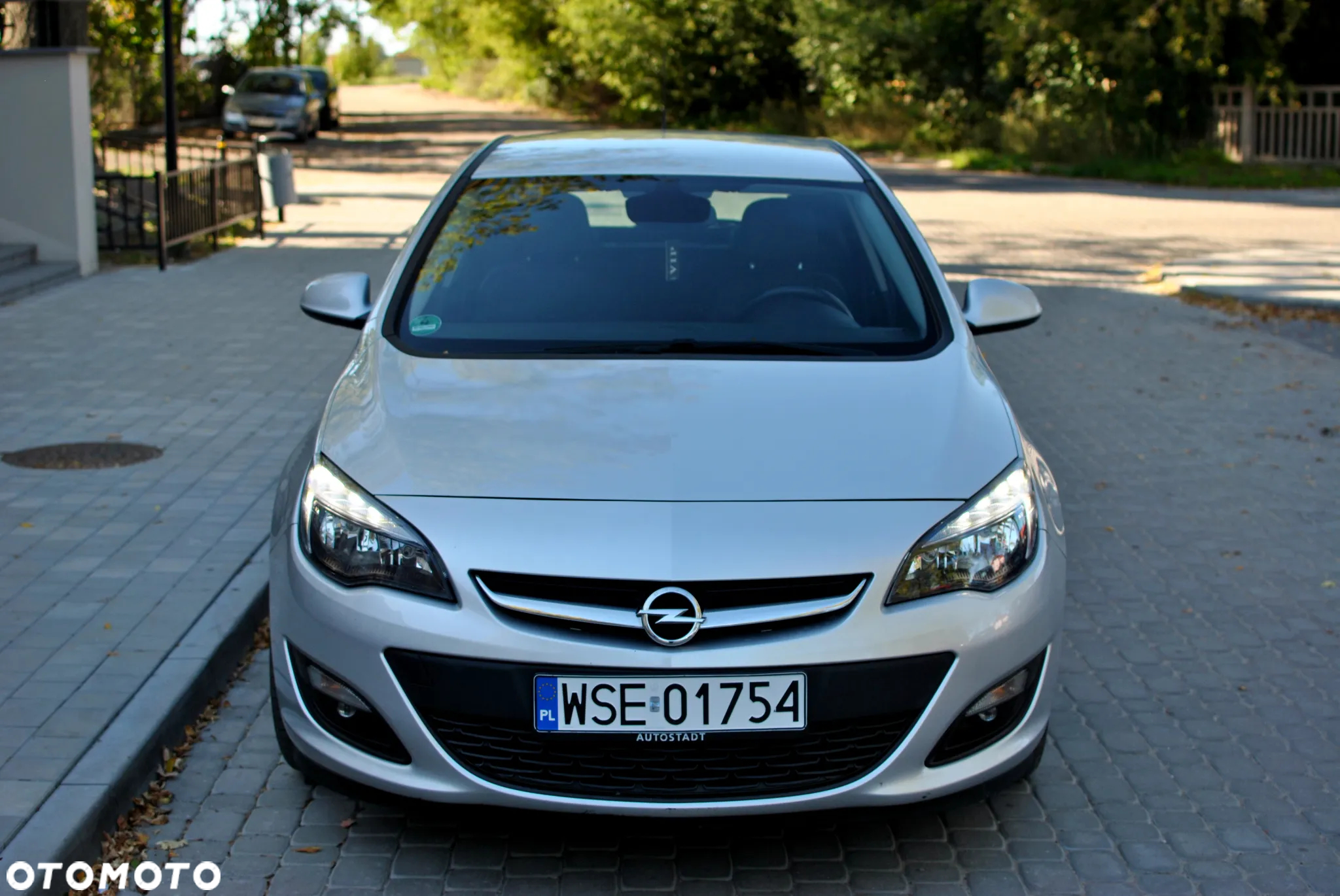 Opel Astra IV 1.4 T Cosmo - 7