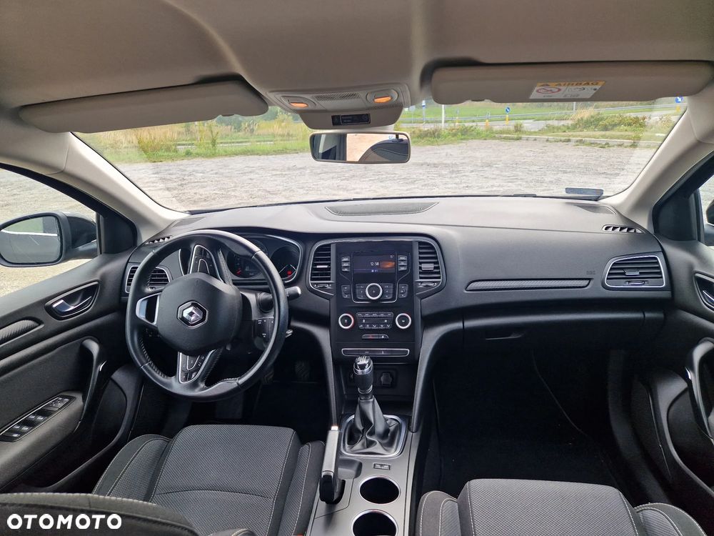 Renault Megane 1.5 Blue dCi Business - 5