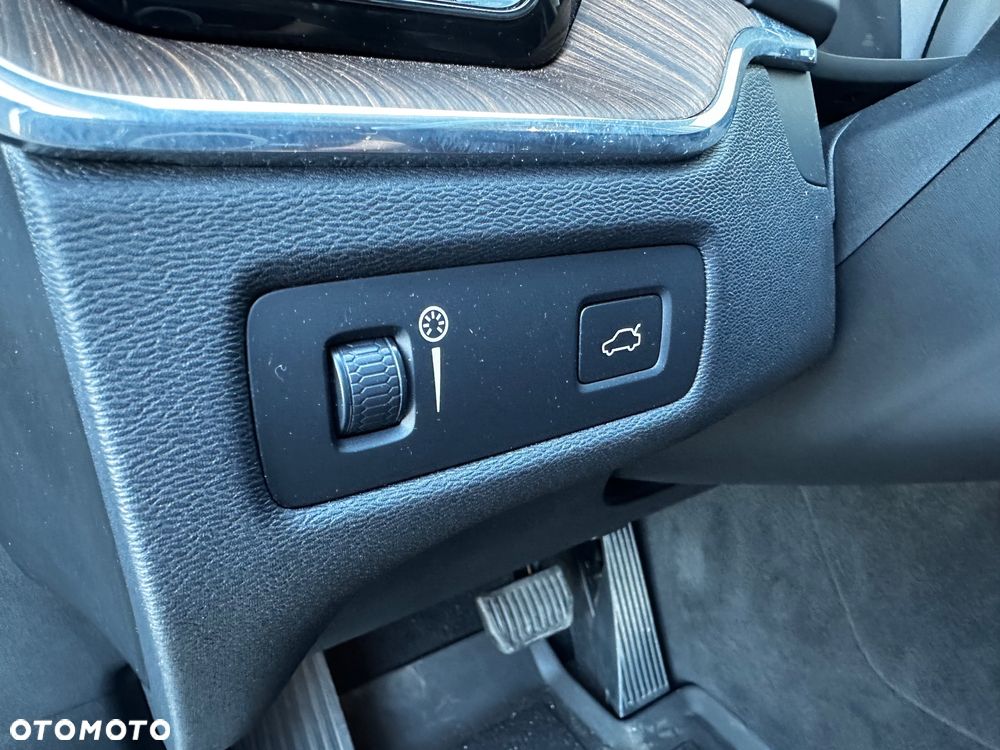 Volvo XC 60 - 31