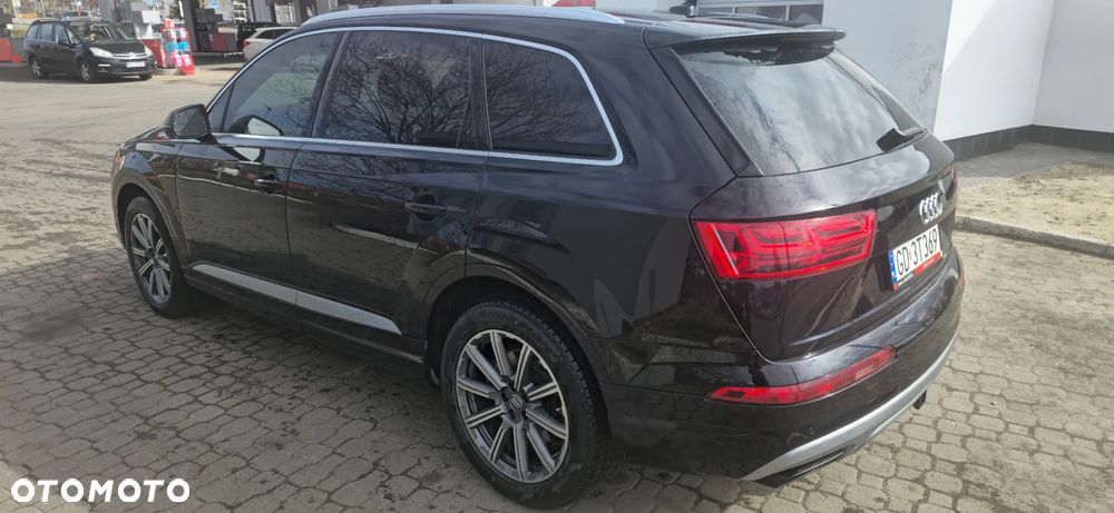 Audi Q7 55 TFSI quattro tiptronic - 4