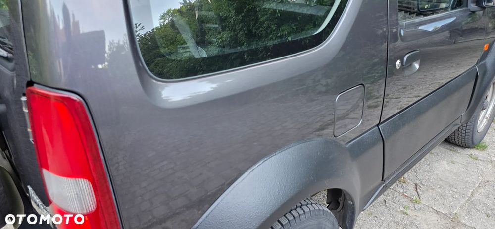 Suzuki Jimny - 35