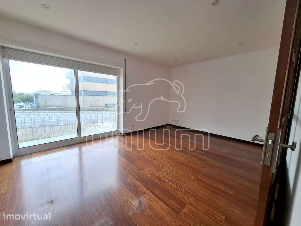 Apartamento T4 para arrendamento - Grande imagem: 2/12