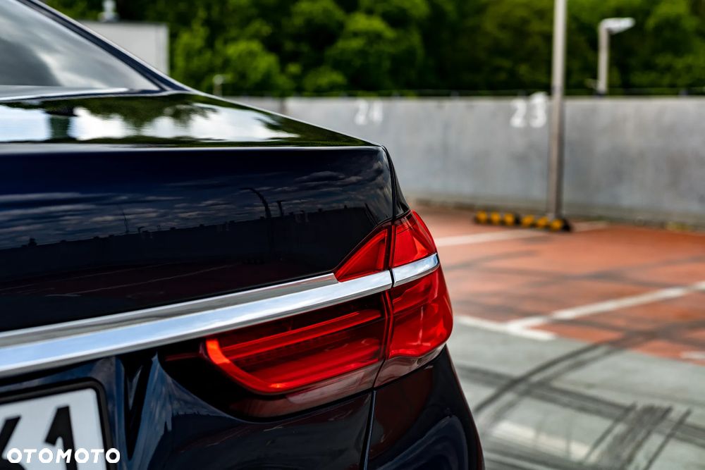 BMW Seria 7 730d - 21