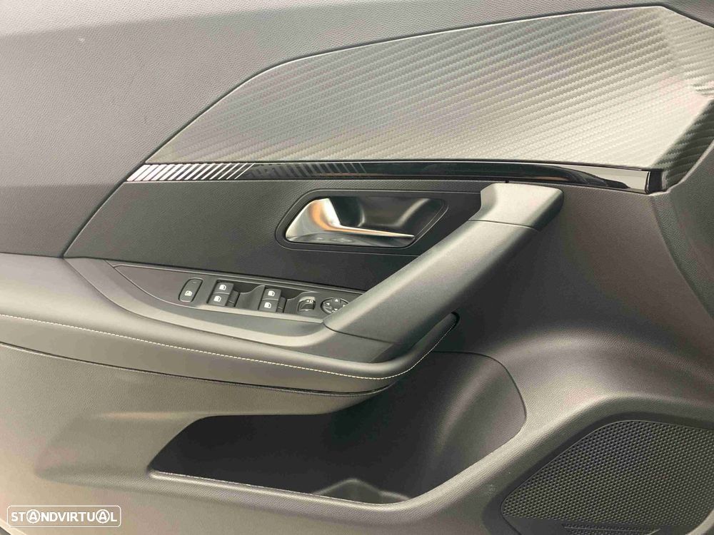 Peugeot 2008 1.2 Hybrid Allure e-DCS6 - 13