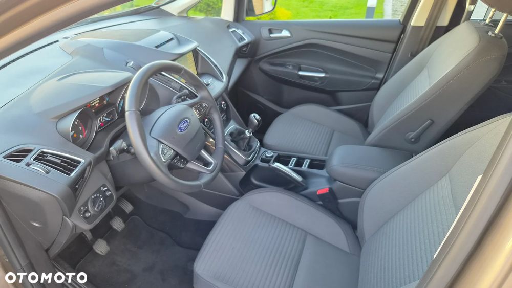 Ford Grand C-MAX 1.5 EcoBoost Start-Stopp-System Titanium - 19