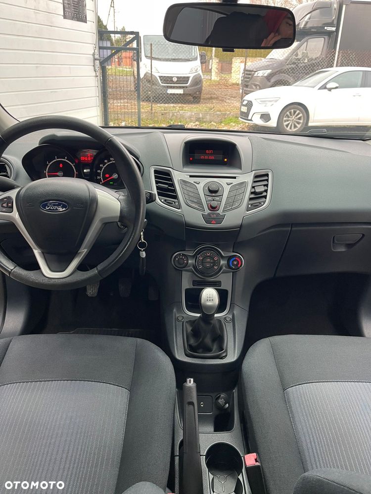 Ford Fiesta 1.4 Gold X - 29