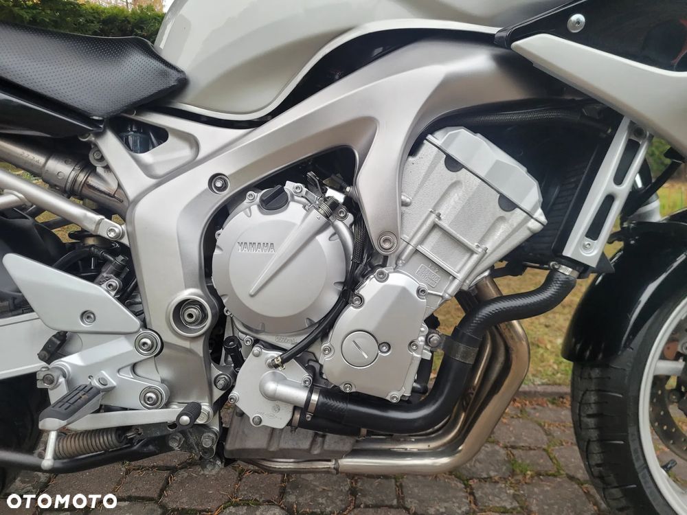 Yamaha FZ6 - 9