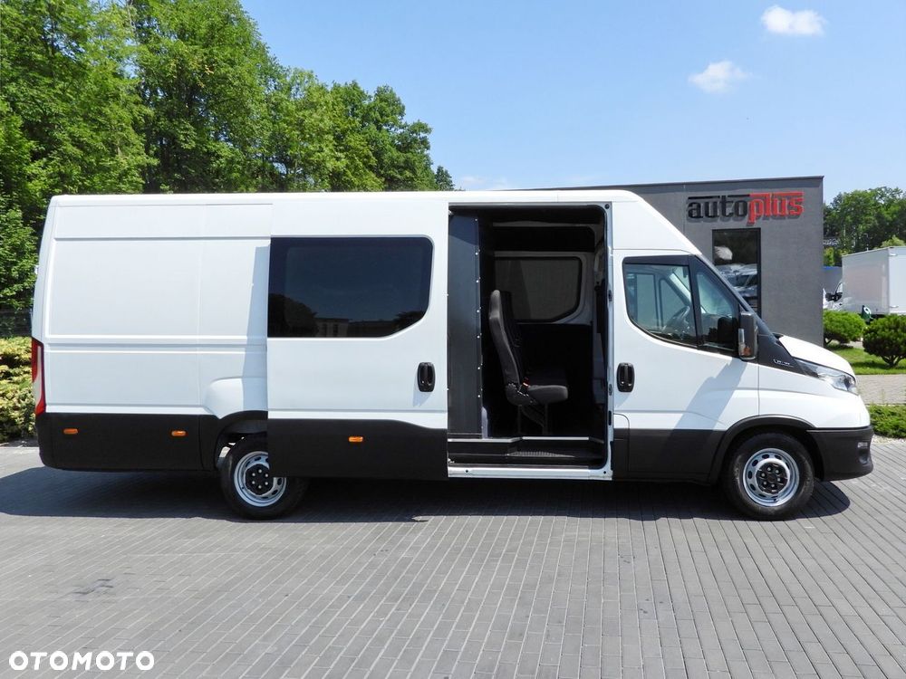Iveco DAILY 35S16 FURGON BRYGADÓWKA 7 MIEJSC TEMPOMAT KLIMATYZACJA  160KM - 9