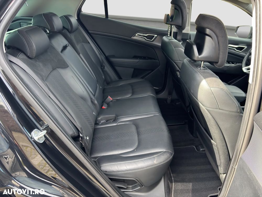 Kia Sportage 1.6 T-GDI PHEV 6AT 4x4 Business Line - 19