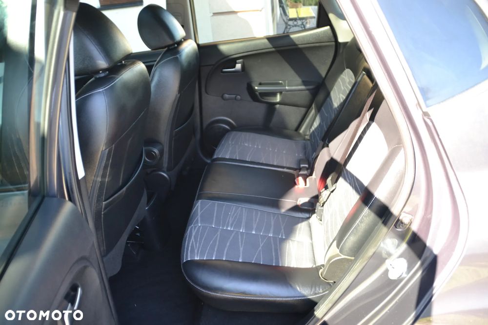 Kia Venga 1.4 CVVT ISG Dream Team Edition - 25