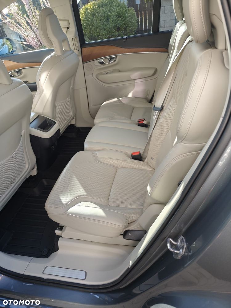 Volvo XC 90 D5 SCR AWD Inscription 7os - 14