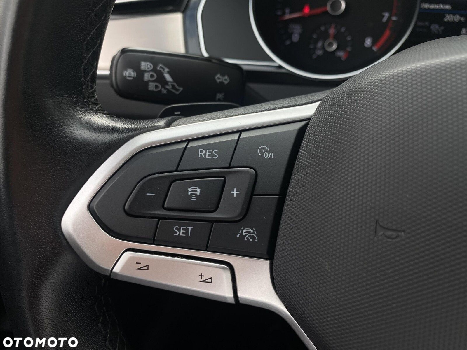 Volkswagen Passat 2.0 TSI Elegance DSG - 14