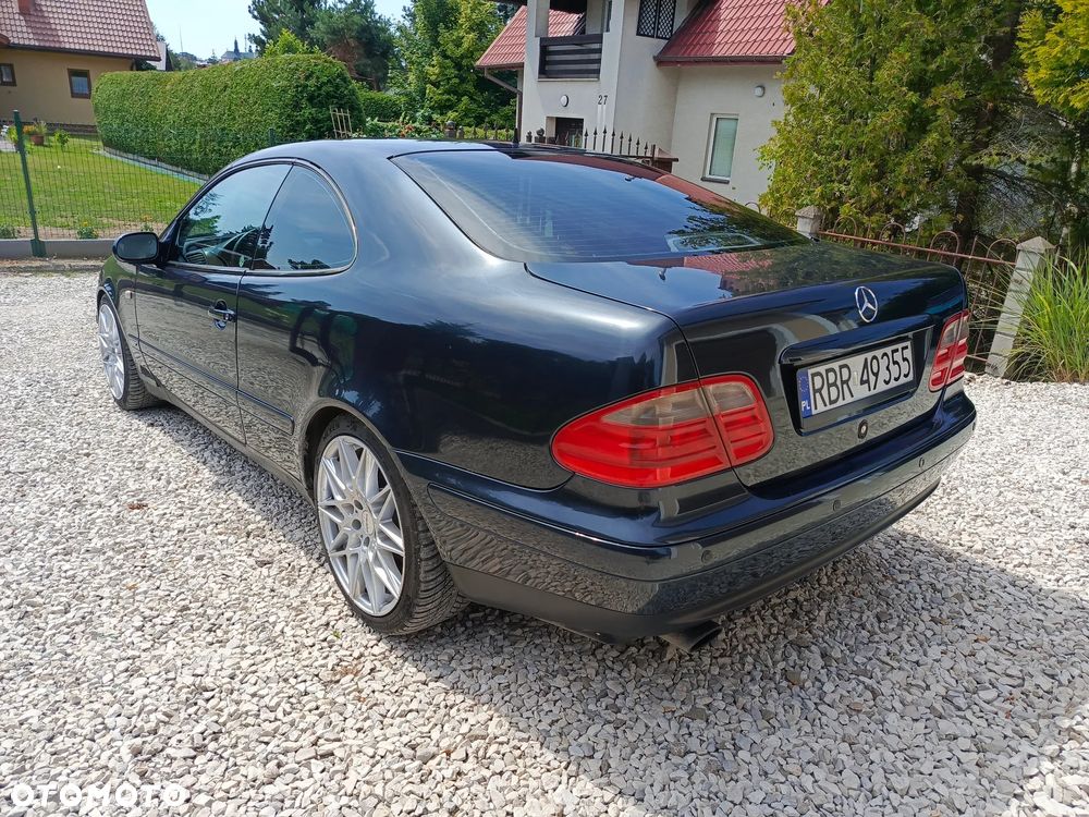 Mercedes-Benz CLK - 3