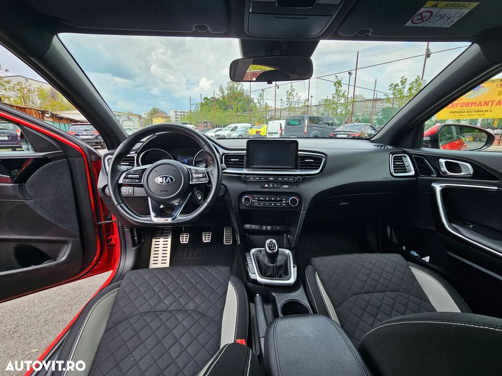 Kia Ceed 1.4 T-GDI GT Line - 10