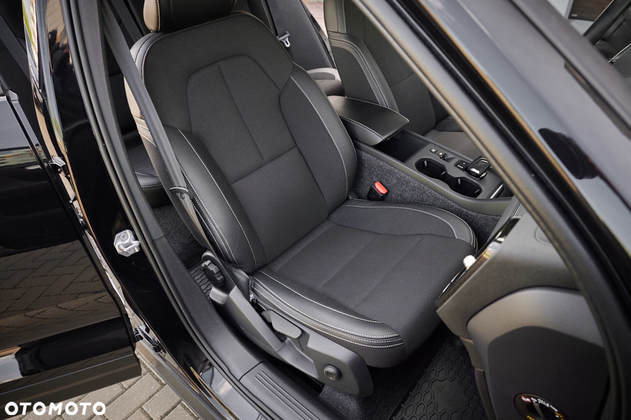 Volvo XC 40 D3 R-Design - 25