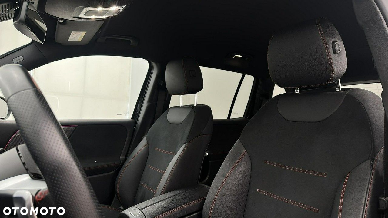 Mercedes-Benz GLB 200 d 4-Matic 8G-DCT - 16