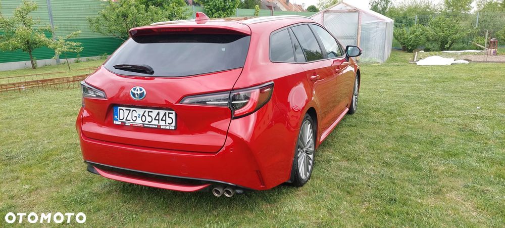Toyota Corolla 2.0 Hybrid Executive - 12