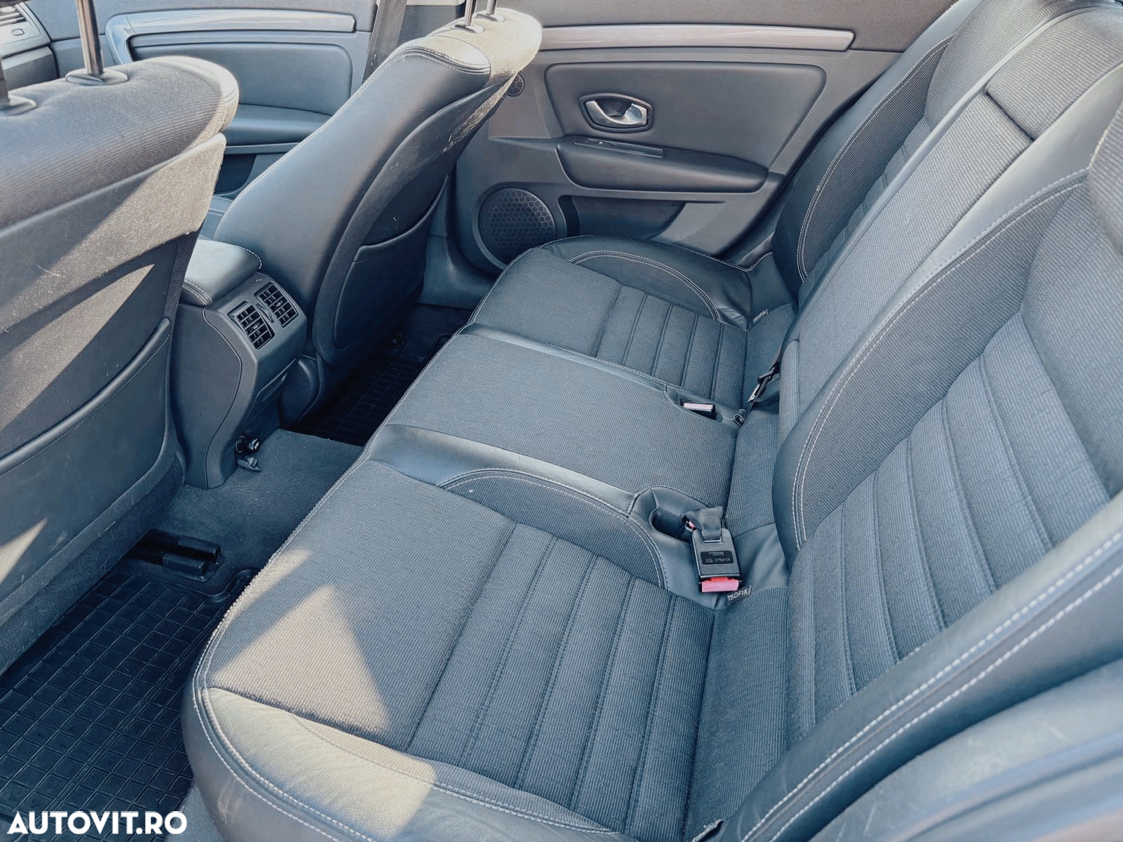 Renault Laguna dCi 110 FAP EDC Limited - 10