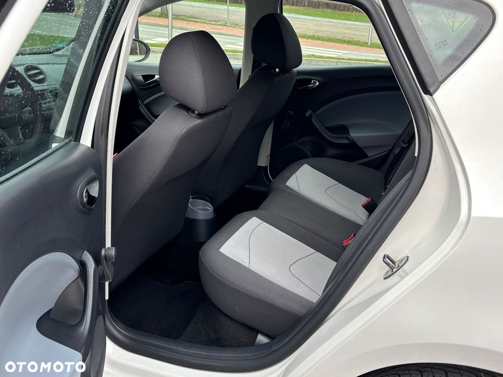 Seat Ibiza 1.4 16V Reference - 9