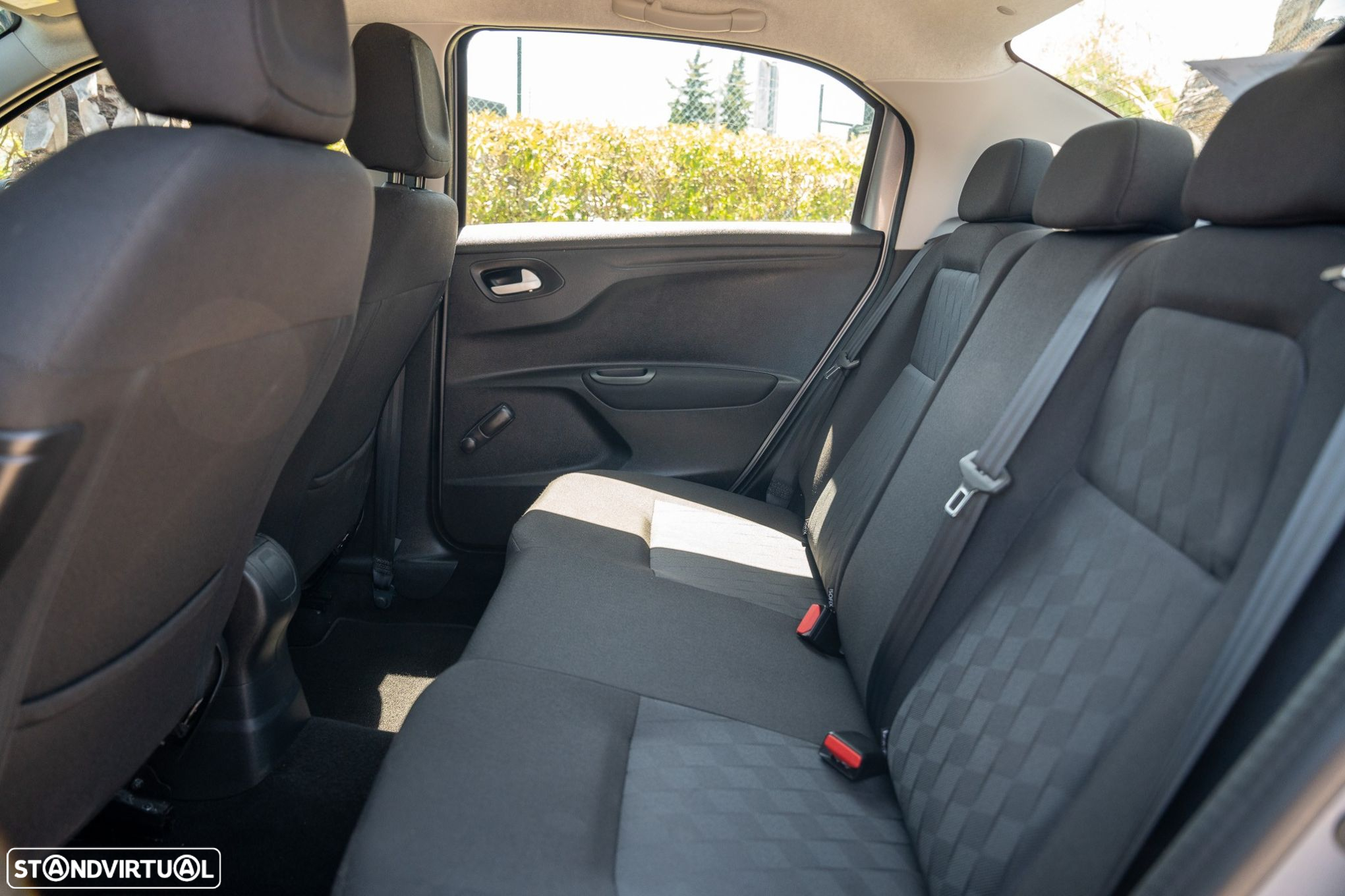 Citroën C-Elysée 1.5 BlueHDi Feel - 25