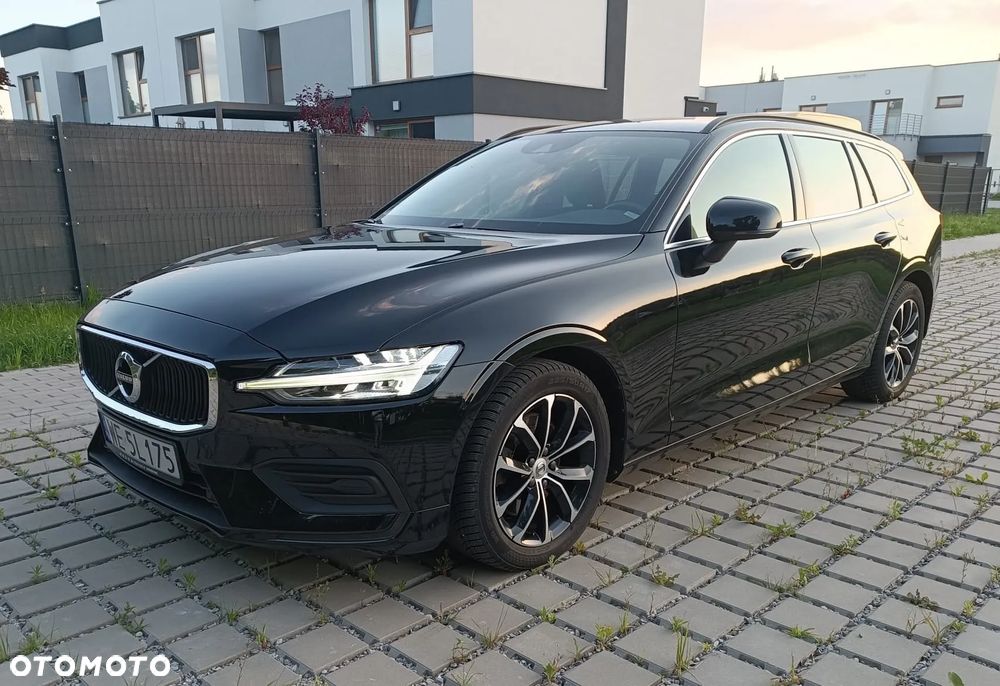 Volvo V60 B3 B Momentum Pro