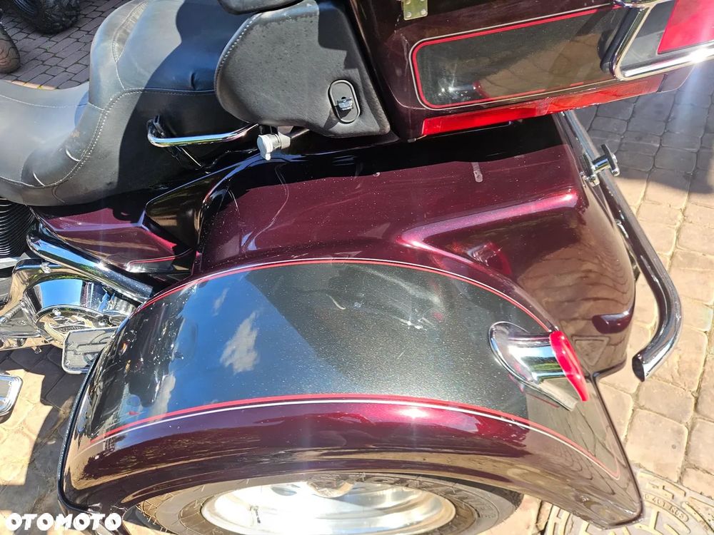 Harley-Davidson FLH Electra Glide - 8