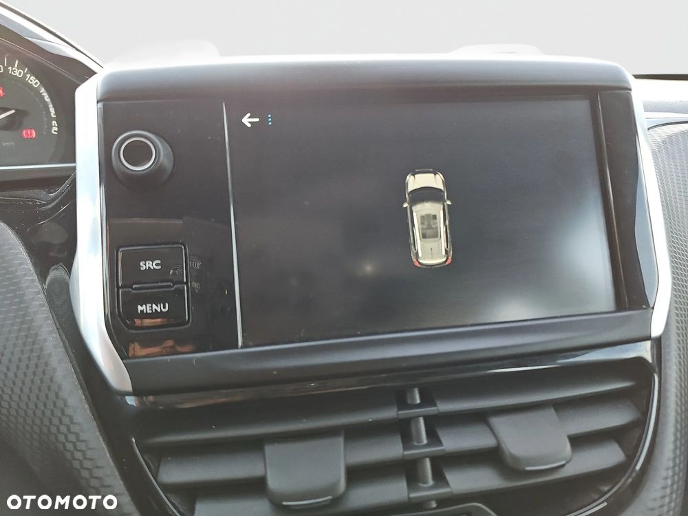 Peugeot 2008 1.2 Pure Tech Allure S&S EAT6 - 19