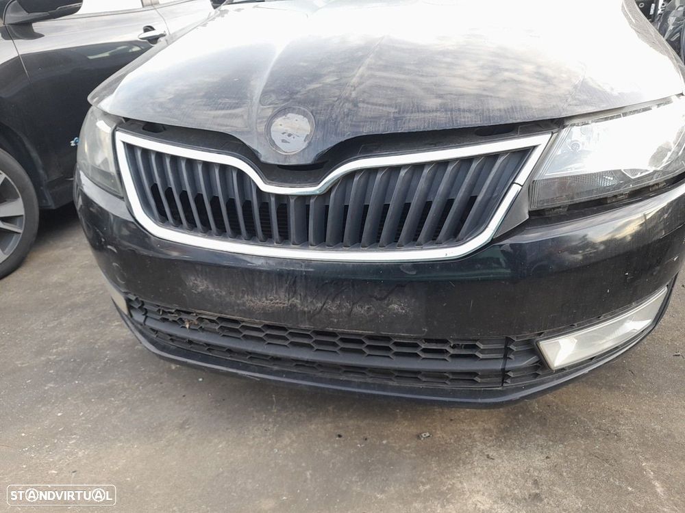 Pára-choques frente SKODA Rapid Liftback (NH3) - 1
