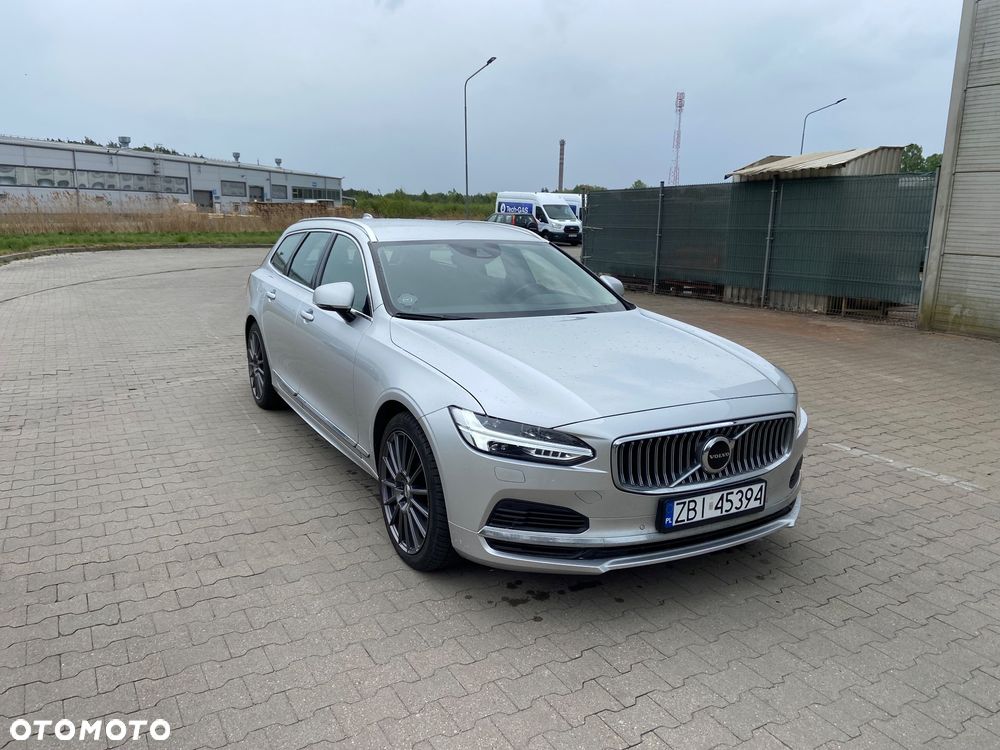 Volvo V90 - 2