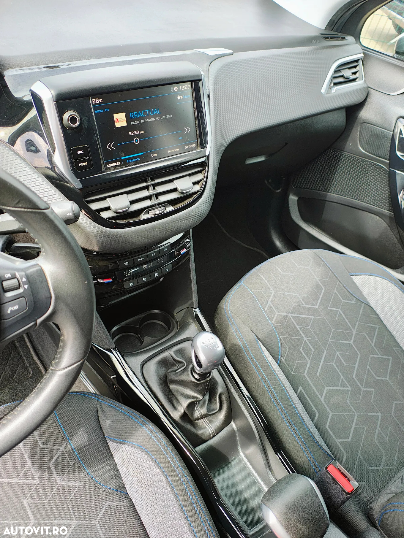 Peugeot 2008 PureTech 110 Style - 20