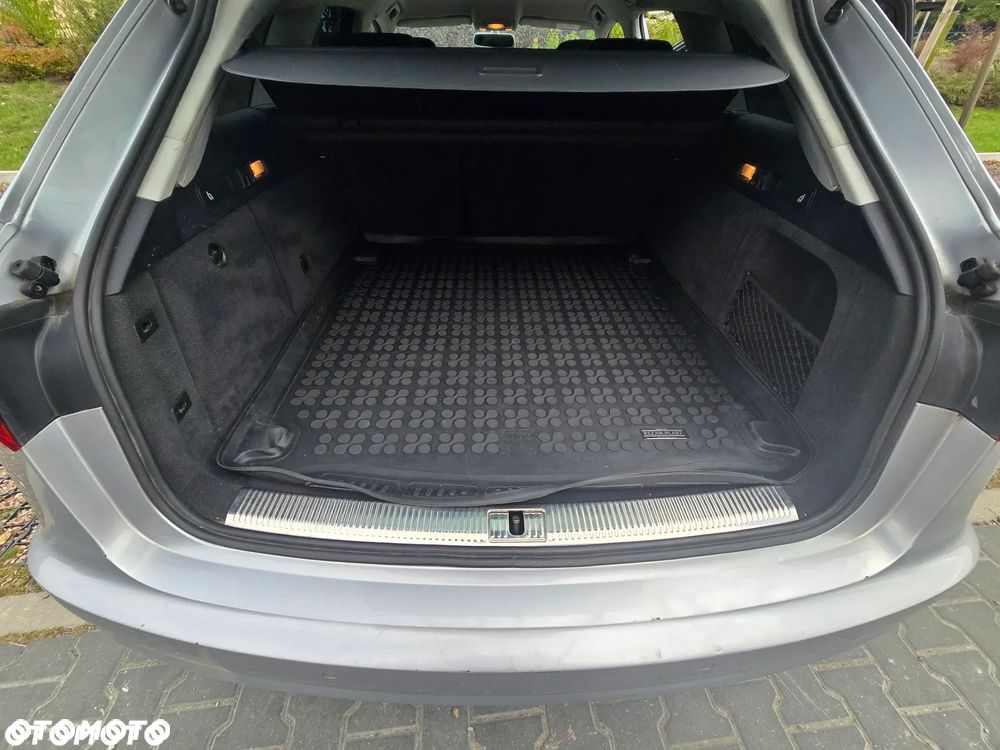 Audi A6 Avant 3.0 TDI quattro S tronic - 13
