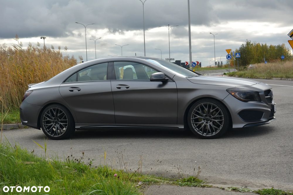 Mercedes-Benz CLA 250 7G-DCT AMG Line - 6