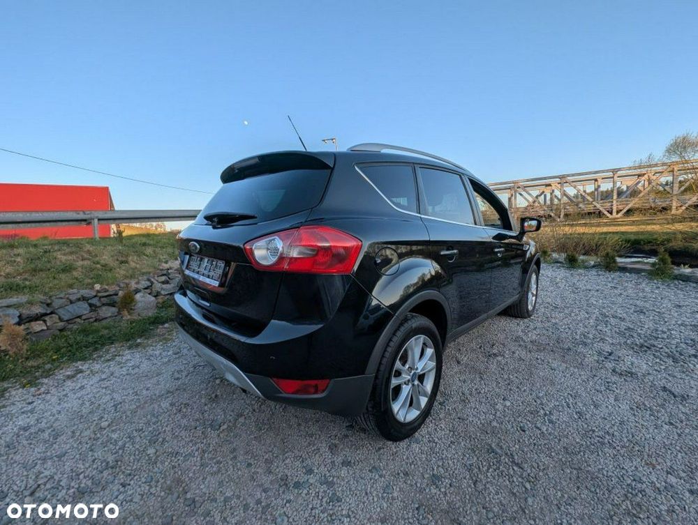 Ford Kuga 2.0 TDCi 4WD Titanium - 4
