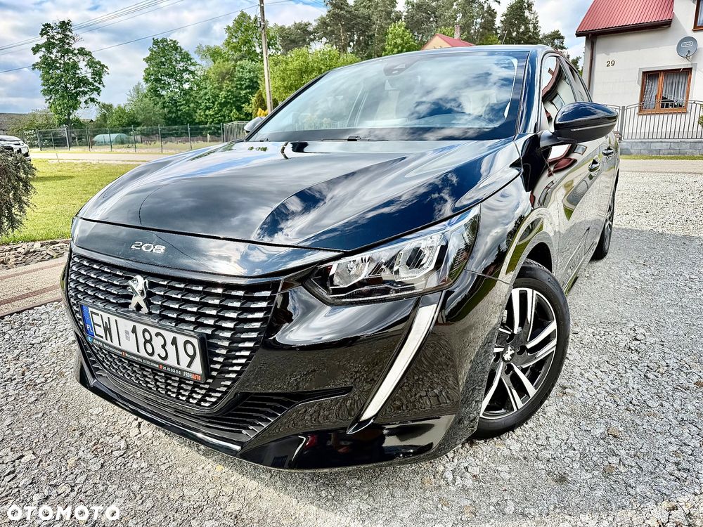 Peugeot 208 - 1