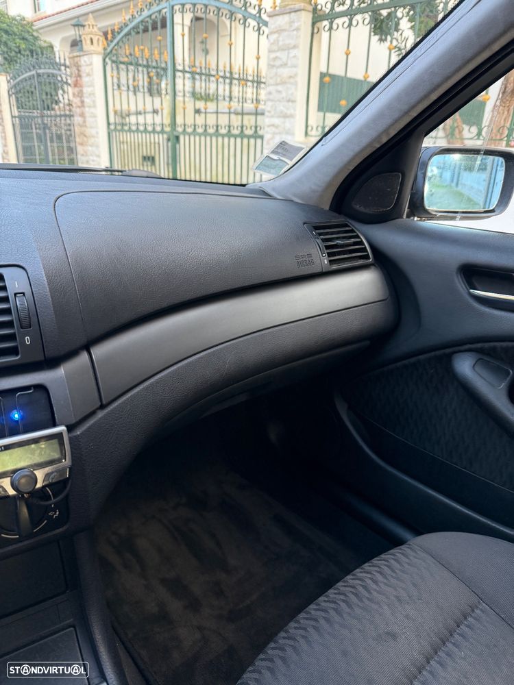 BMW 320 d Touring - 17