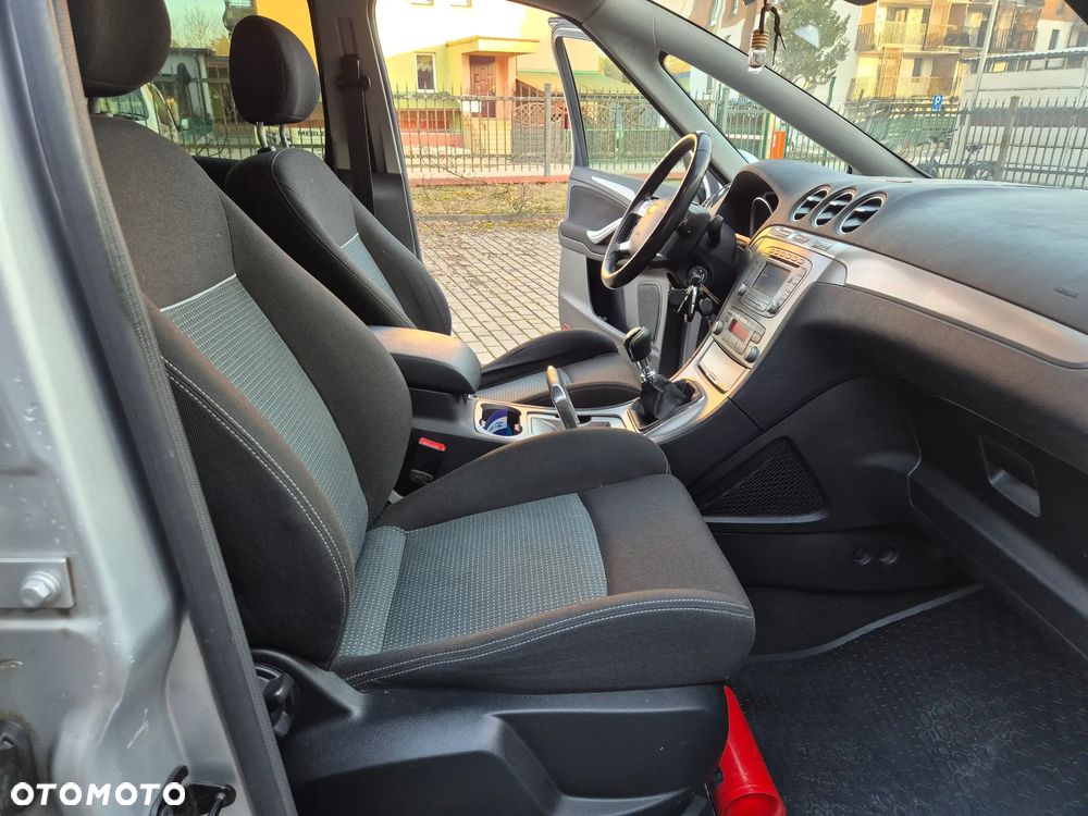 Ford S-Max 2.0 TDCi DPF Ambiente - 14