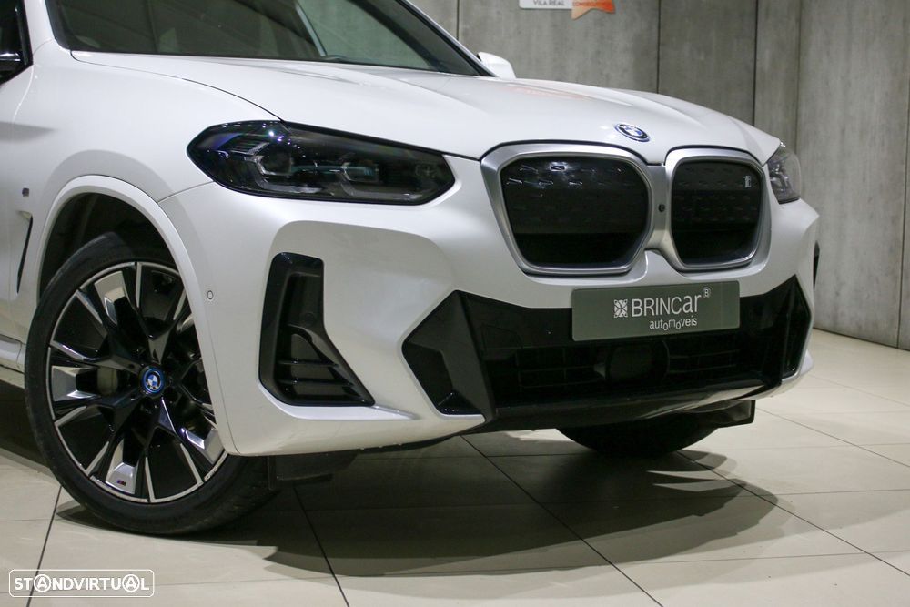 BMW iX3 M Sport Impressive - 9