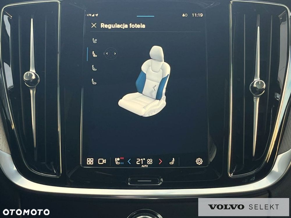 Volvo V60 Cross Country - 29