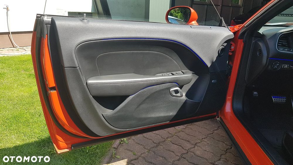 Dodge Challenger 6.4 Scat Pack - 18