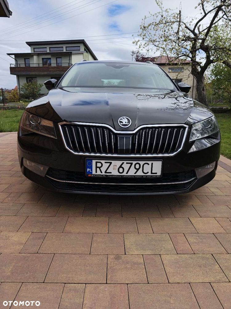 Skoda Superb 1.8 TSI L&K DSG - 6