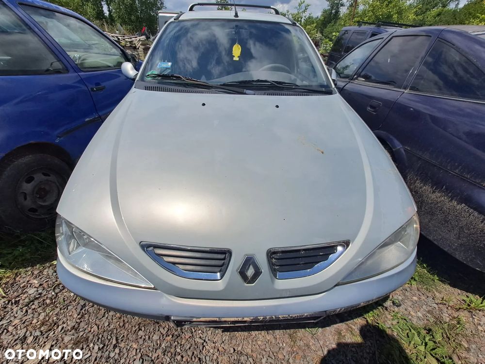 Renault Megane I FL (99-02r.) 1.6 B 107 KM. Silnik Z18XE Skrzynia.Cały na części.GWARANCJA !!! Przód Tył Zestaw Komplet Drzwi Klapa Zderzak Błotnik Maska Grill Atrapa Szyba Pas Lampa Lusterko Boczki Fotel Kanapa Kokpit Deska Rozdzielcza Przełącznik Włącznik Sterownik Przewody Wiązka Instalacja Moduł Komputer Czujnik Listwa Pompa Alternator Wtryski Głowica Rozrusznik Kompresor Sprzęgło Dwumas Silnik Skrzynia ABS Klimatyzacji Paliwa Wspomagania Kolektor Turbina Przepustnica Zawór Chłodnica Koło Hak Belka Sanki Zawieszenie Mcpherson Półoś Amortyzator Wydech Tłumik Zacisk Most - 4