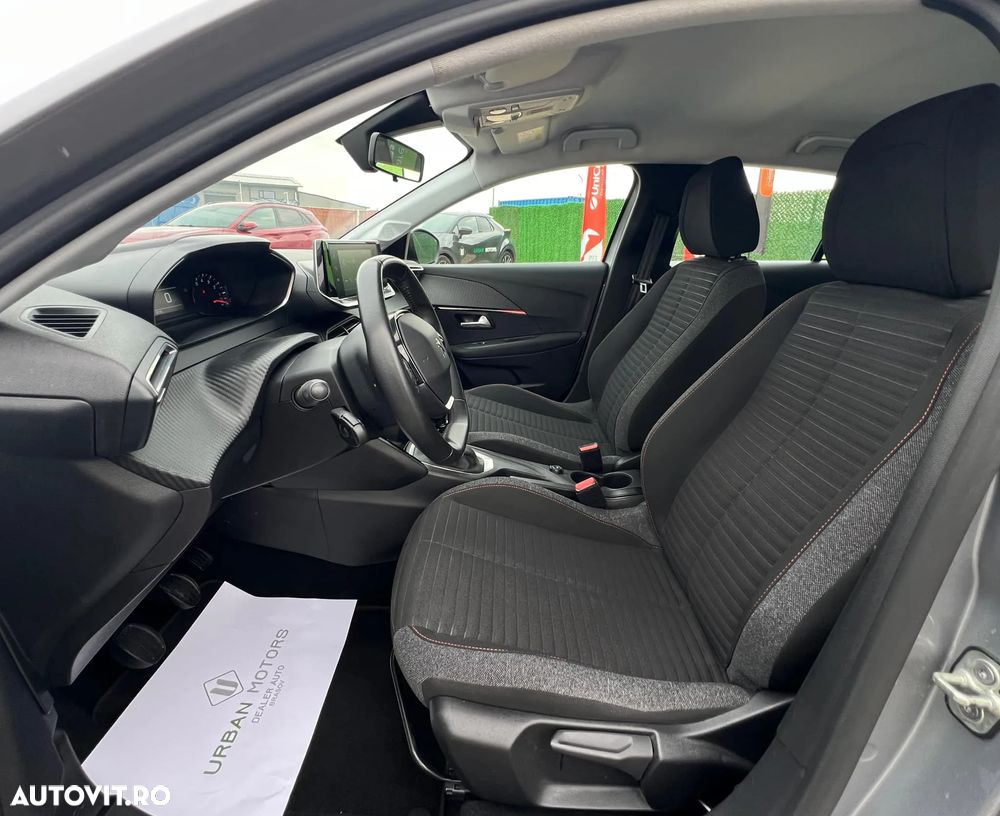 Peugeot 208 PureTech 100 Business - 7