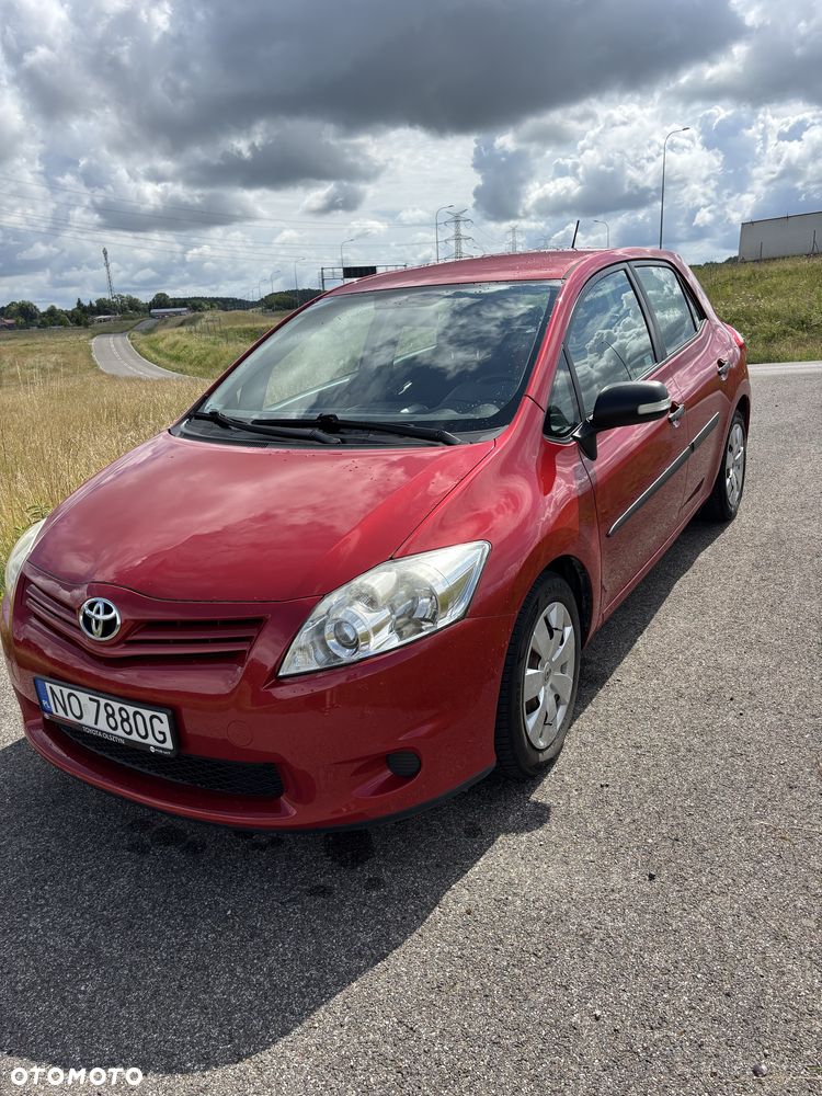 Toyota Auris - 1