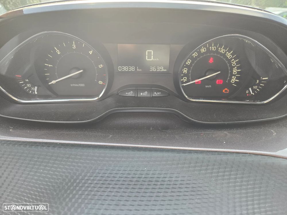 Peugeot 2008 - 3