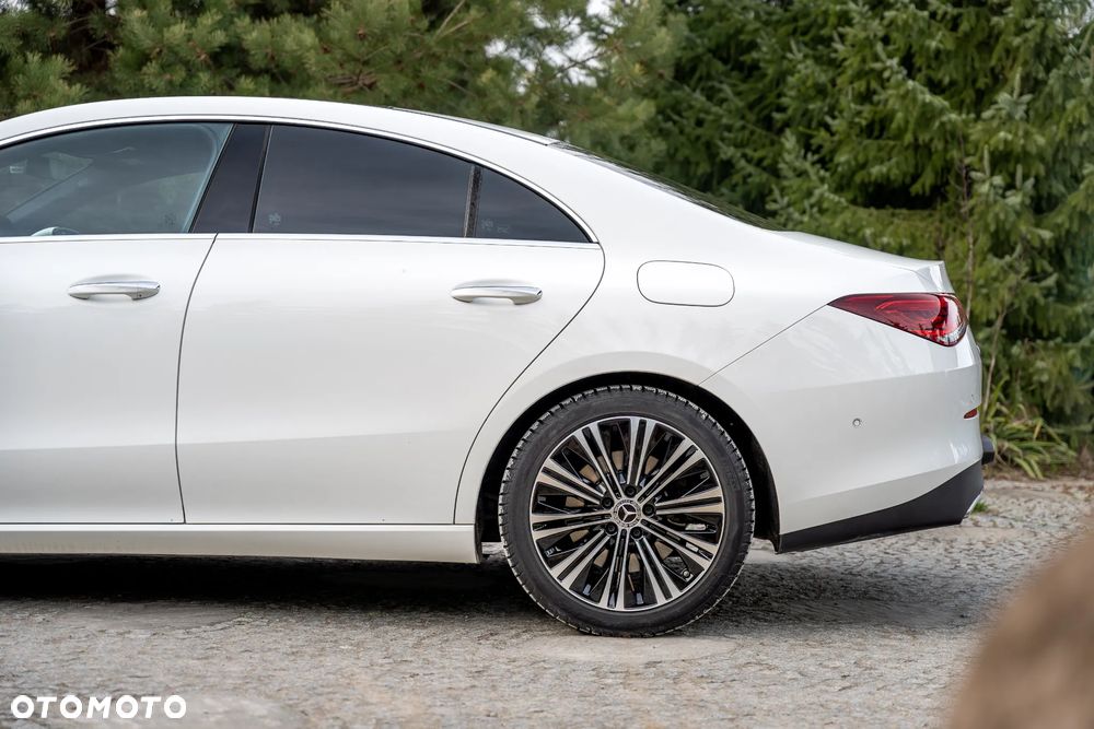 Mercedes-Benz CLA 250 4-Matic 7G-DCT - 10