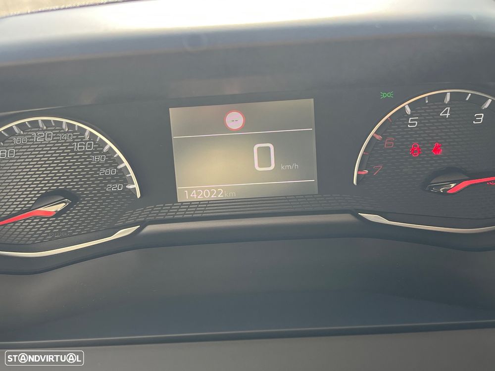 Peugeot 2008 1.5 BlueHDi Active Pack - 34